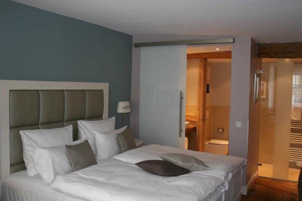 Gasthof Engel Ravensburg Room photo
